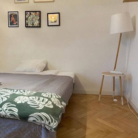 Slow Life Apartment Next To Metro Station 바르샤바 외부 사진
